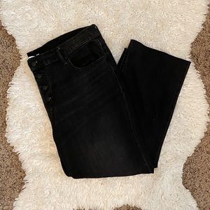 High-Waisted Flare Black Cut-Off Ankle Jeans